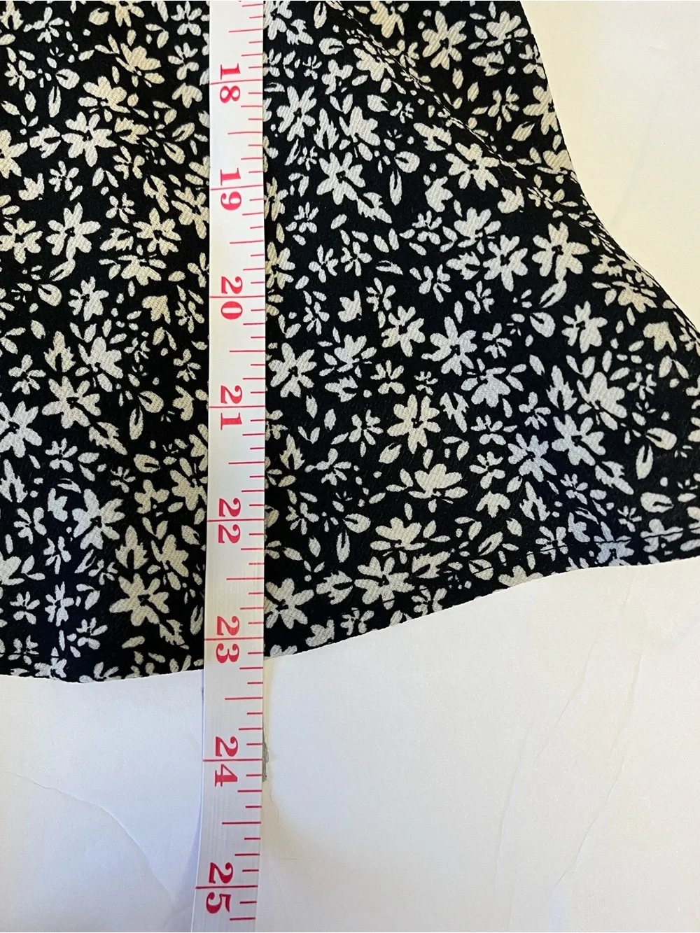 Womens Blouse Black & White Floral Tie Waist Flutter Sleeve Peplum Faux Wrap L